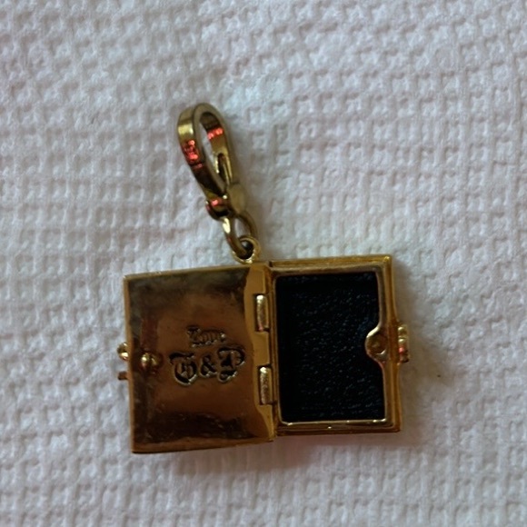 Juicy Couture “Diary of a Couture Girl” Charm - Picture 2 of 3